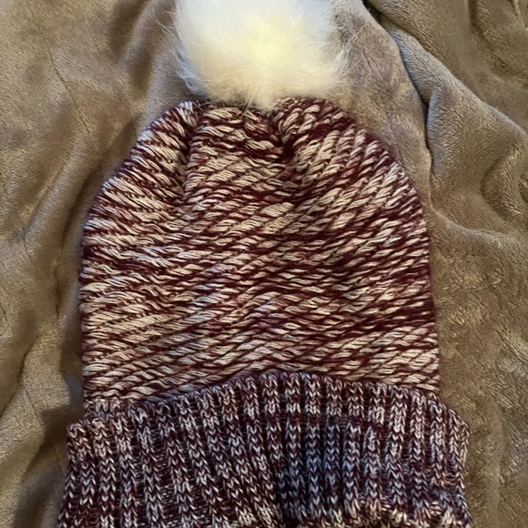 Cozy Knit Beanie with Pom Pom - Picture 1 of 3